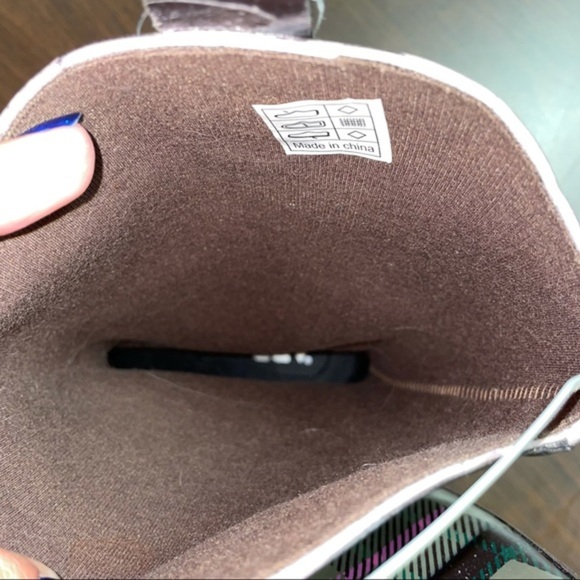 NWT dav Rainboots - Picture 9 of 12